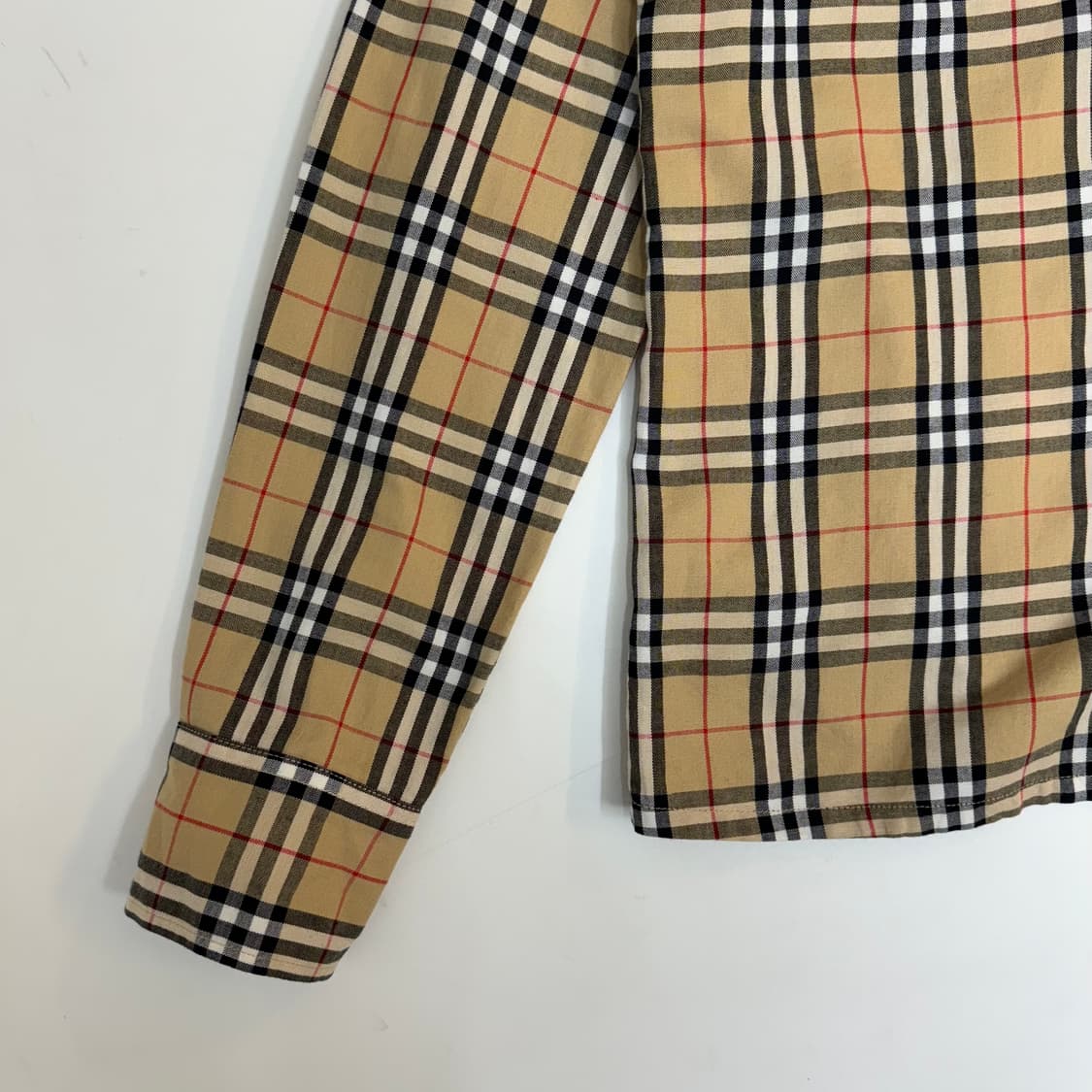 버버리 체크 셔츠  상품이미지4