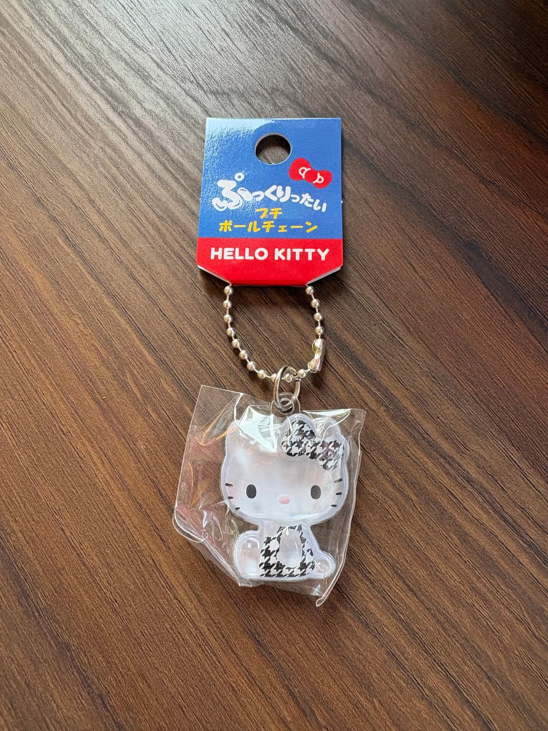 헬로키티 봉봉 키링 블랙체크 상품이미지1