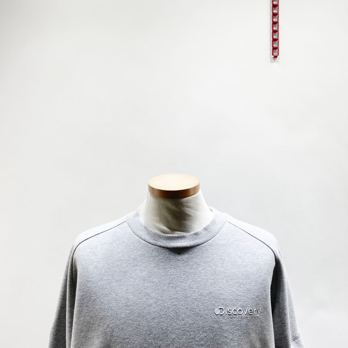 디스커버리 2022 남성맨투맨 105  상품이미지2