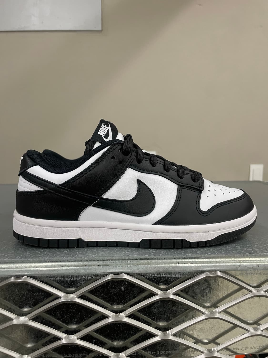 나이키 덩크 로우 레트로 블랙 230 상품이미지4