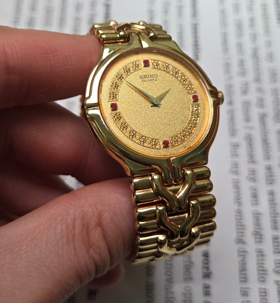 레어] 빈티지 세이코 금바리판 4P레드포인트 쿼츠 브레이슬릿 ver.
 상품이미지5
