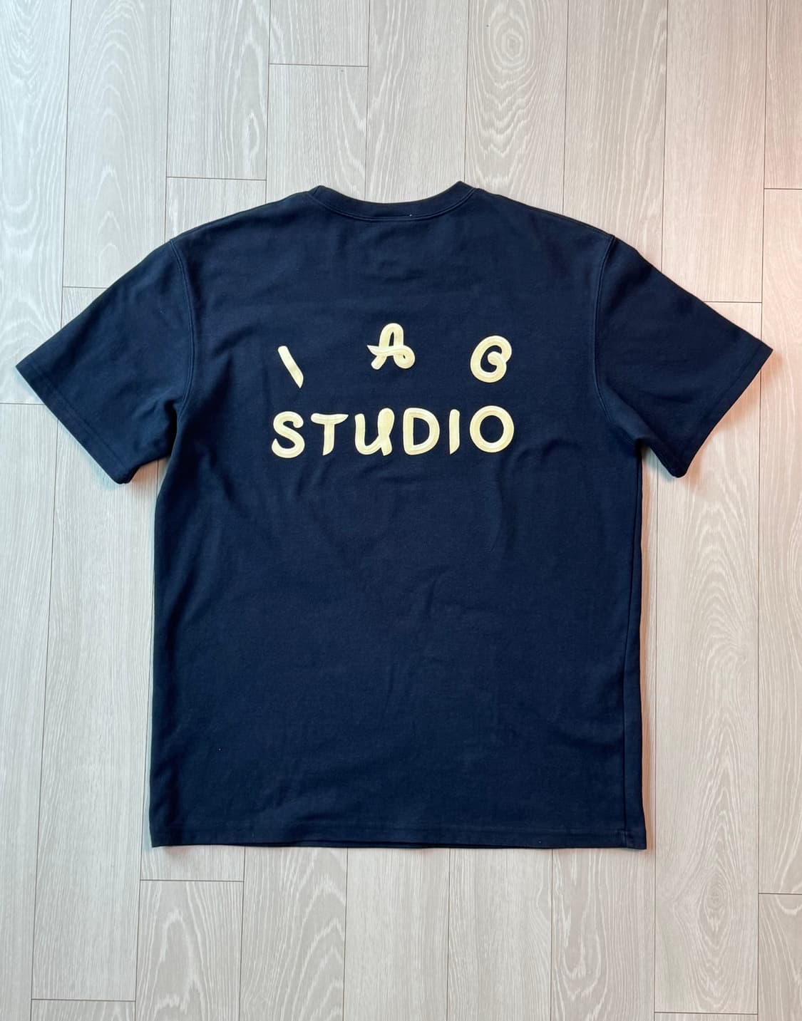 아이앱 스튜디오 x 오뚜기 반팔 티셔츠 네이비 상품이미지2