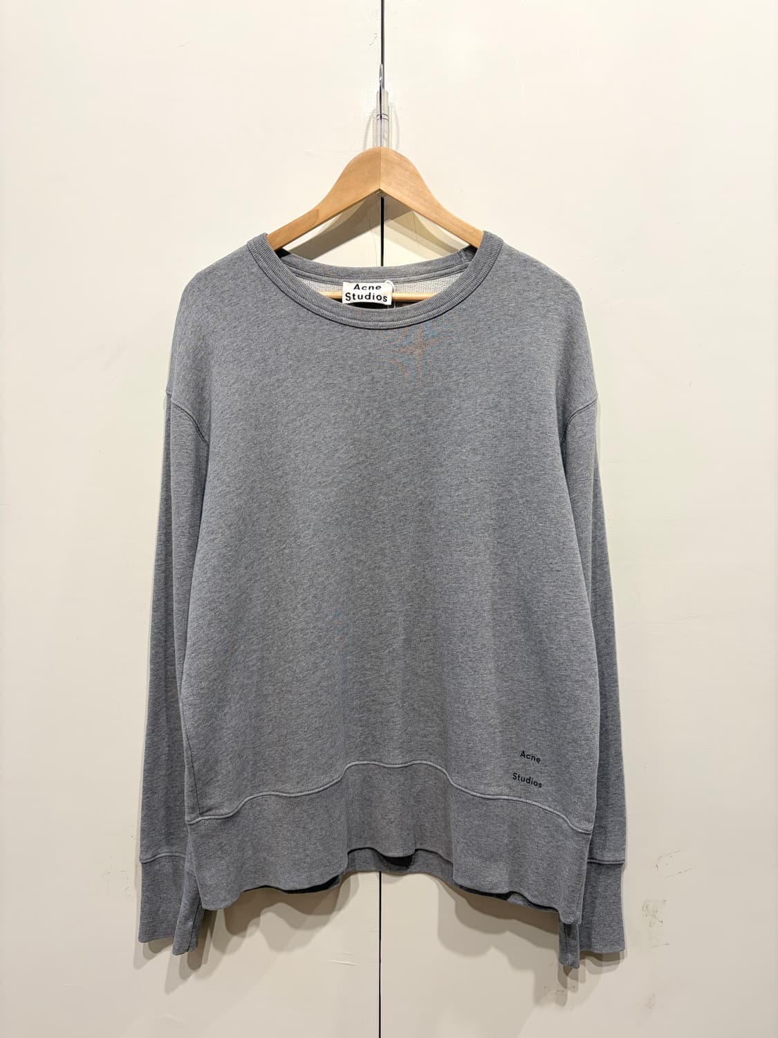아크네 스튜디오 크루넥 스웻 셔츠 상품이미지1