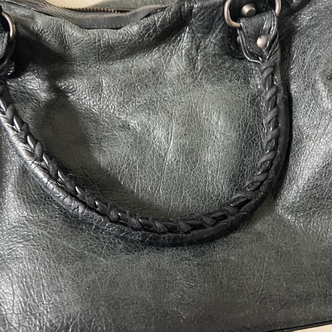 발렌시아가 모터백 가방 블랙  상품이미지9