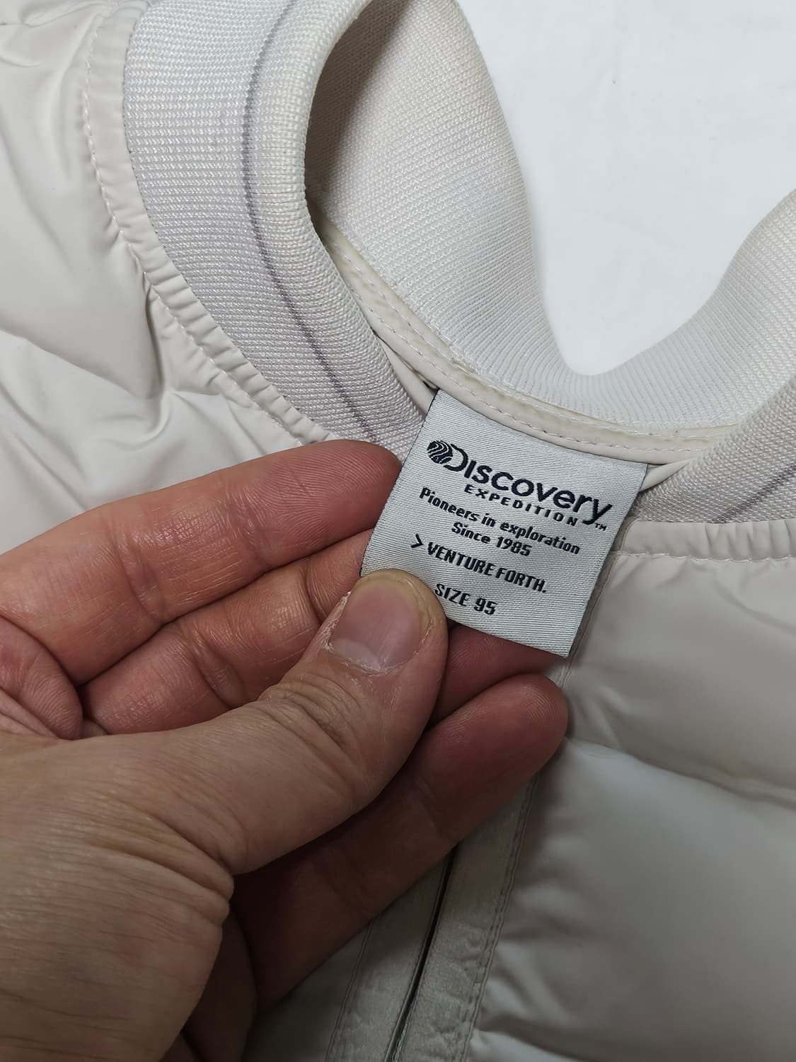 디스커버리 여성 구스다운 경량 패딩 95 상품이미지4