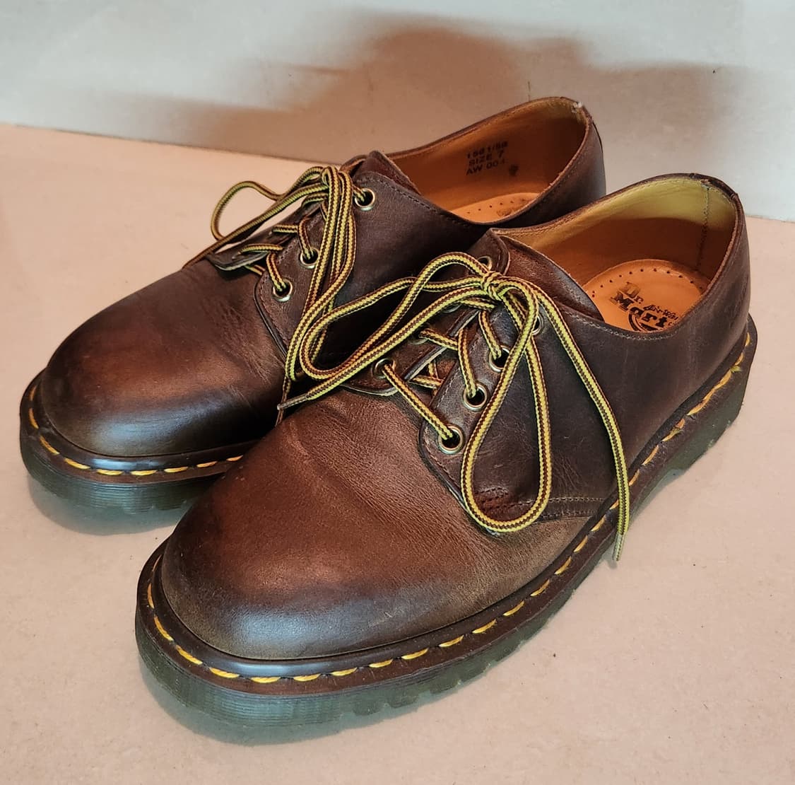 [닥터마틴] mie 1561 벡스(UK 7) 상품이미지1