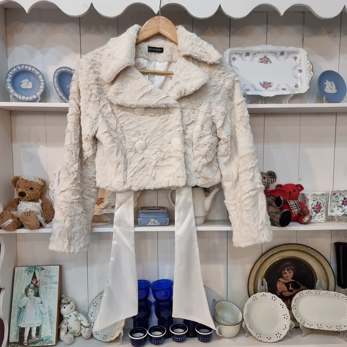 화이트 퍼 리본 크롭 자켓 상품이미지1