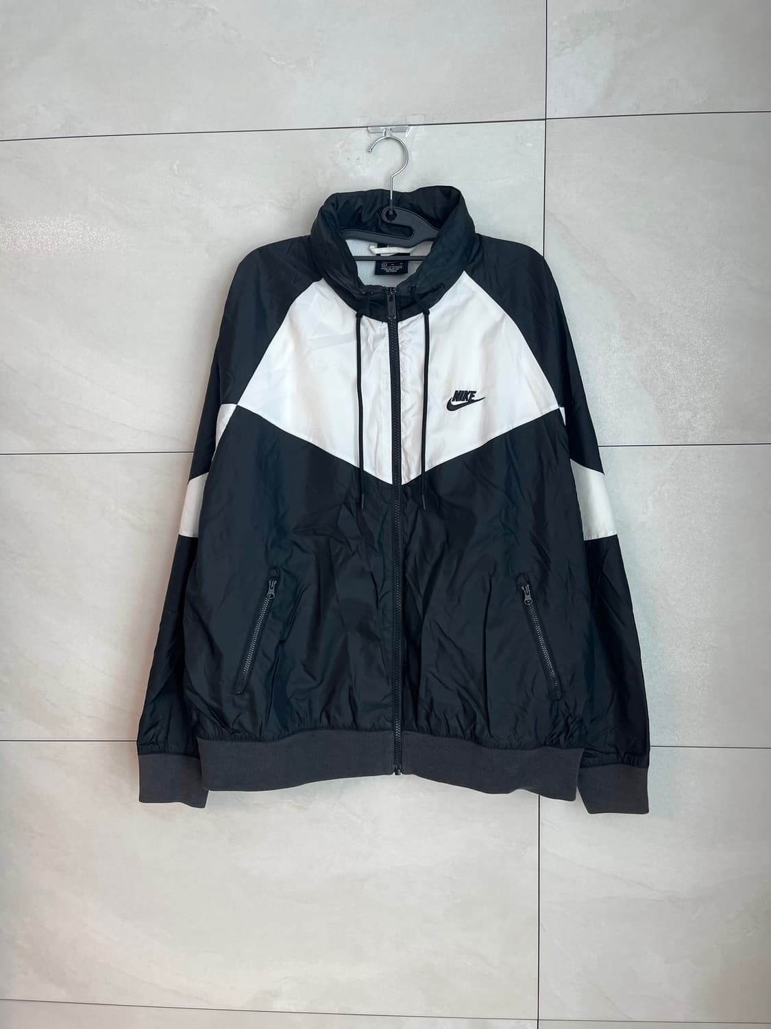 [XL] 나이키 윈드러너 바람막이 블랙/화이트 상품이미지3