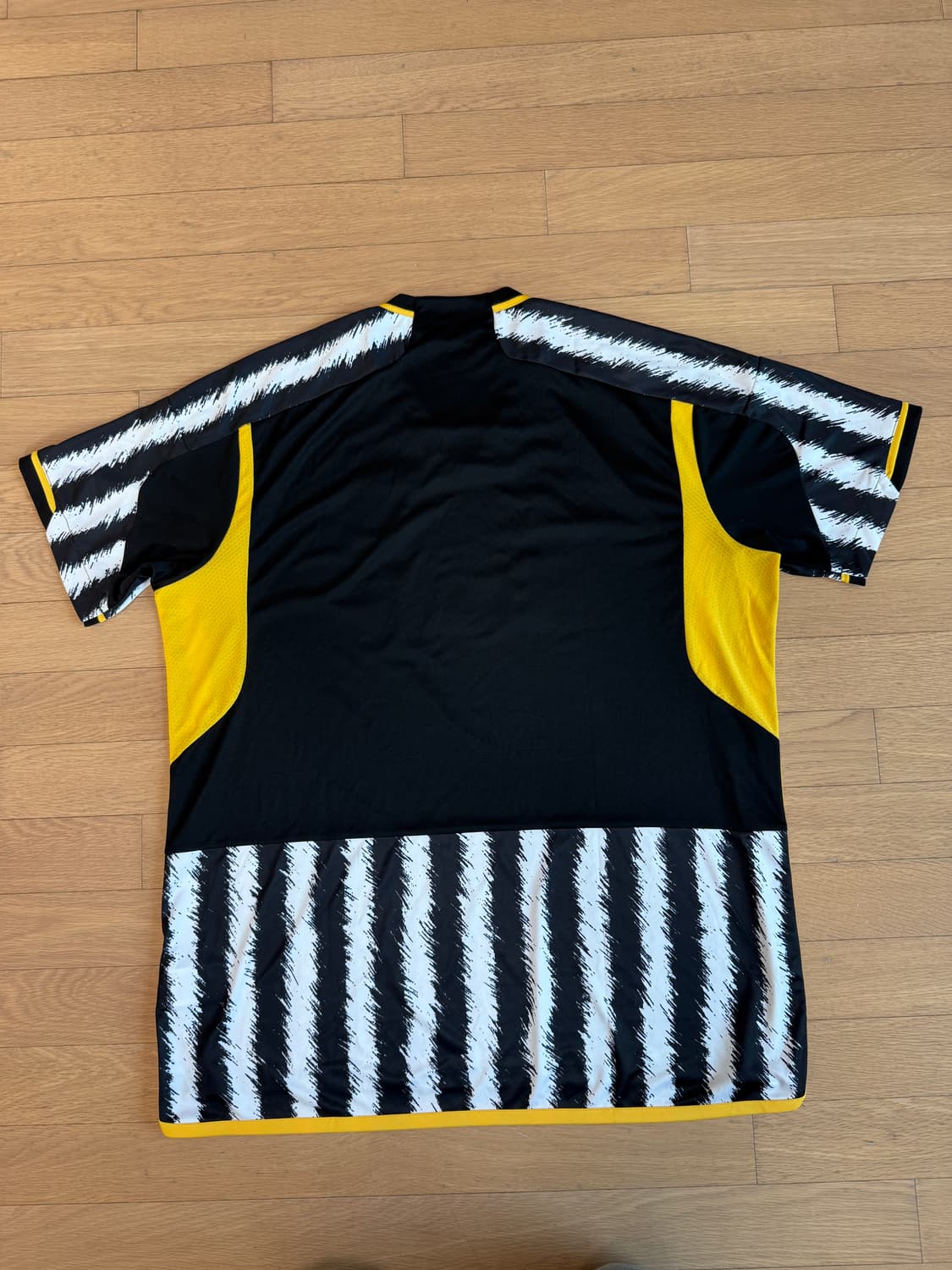 [XXL] 23-24 아디다스 유벤투스 juventus 홈 저지 유니폼 상품이미지9