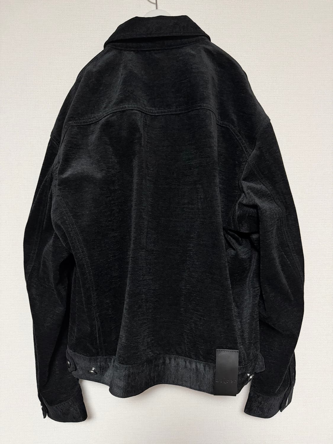 노이어 벨벳 텍스쳐 데님 트러커자켓 블랙 48 상품이미지3