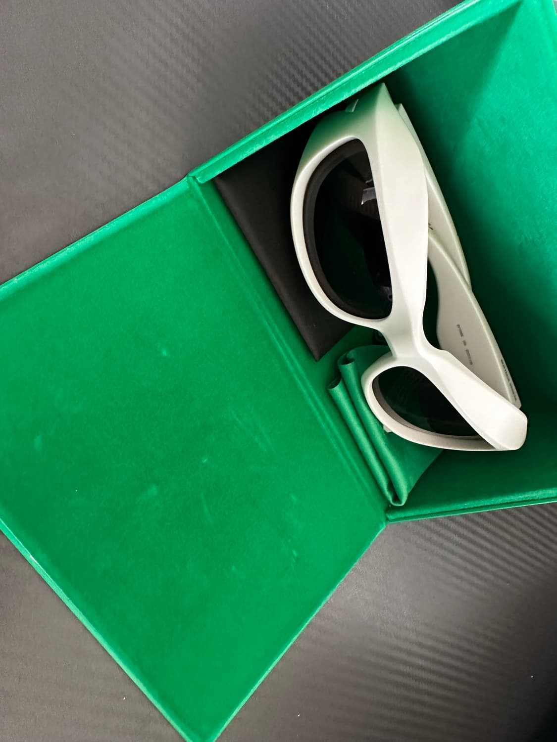 보테가 베네타 선글라스 상품이미지2