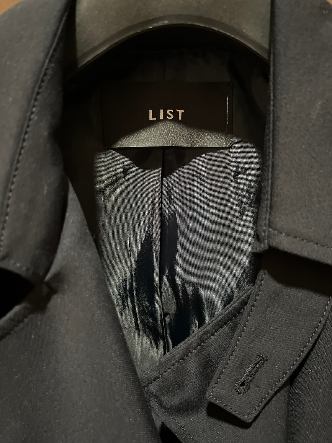 LIST Black Double-Flap Trench Coat 55 상품이미지3