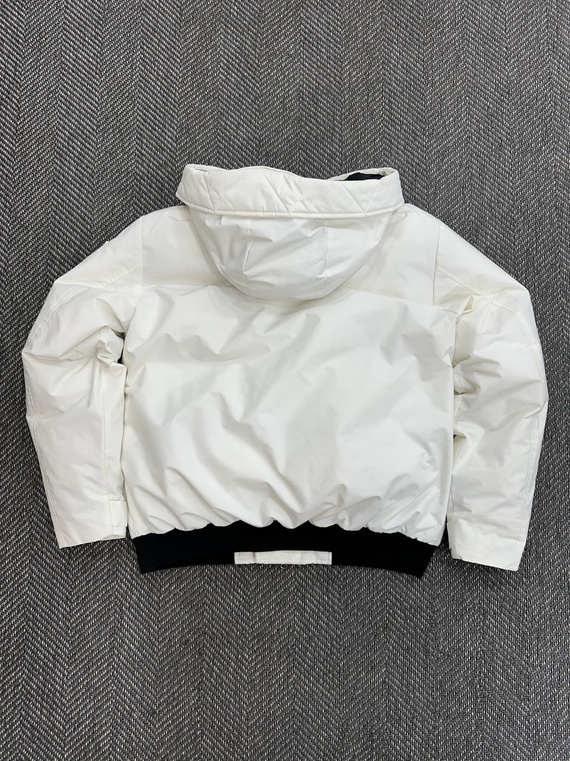 엄브로 패딩 화이트 상품이미지9