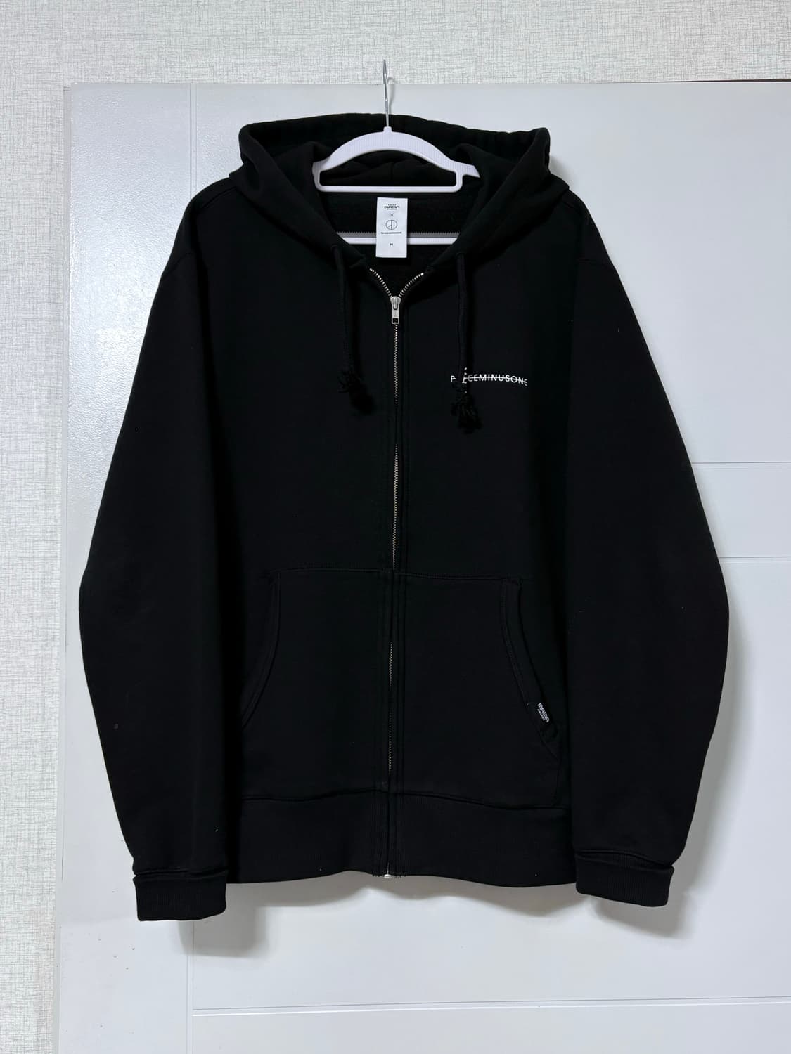 피스마이너스원 x MAMA 콜라보 후드집업 상품이미지1