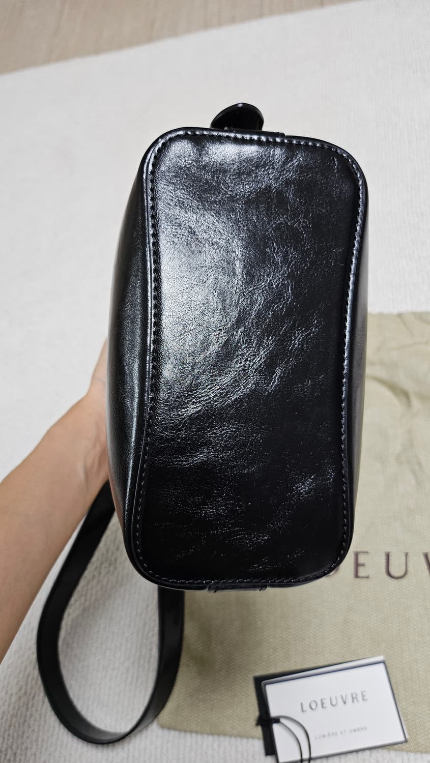 루에브르 삭드생뛰 블랙 스몰백 상품이미지7