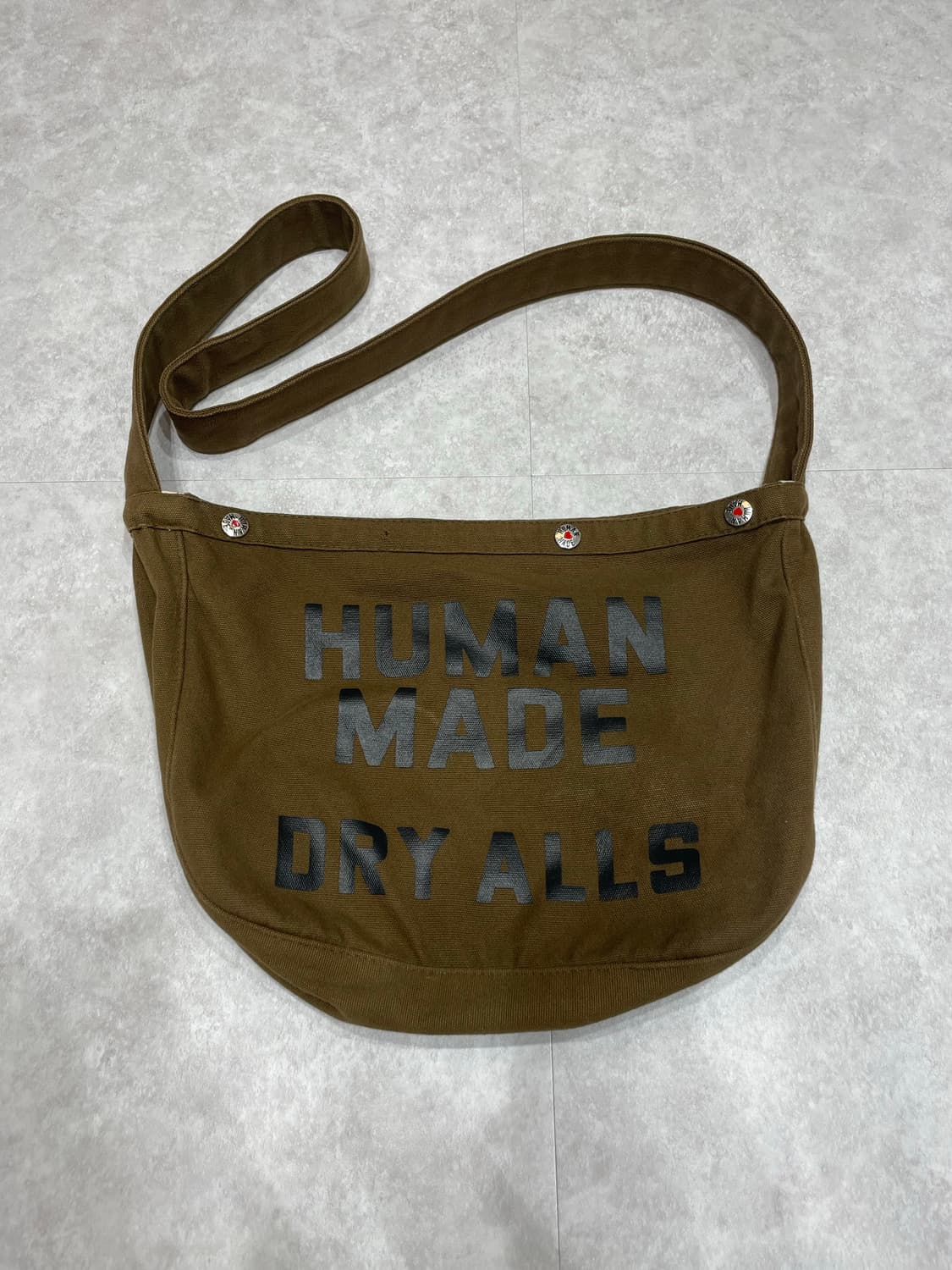 휴먼메이드 불독 페이퍼보이 백 가방 상품이미지2