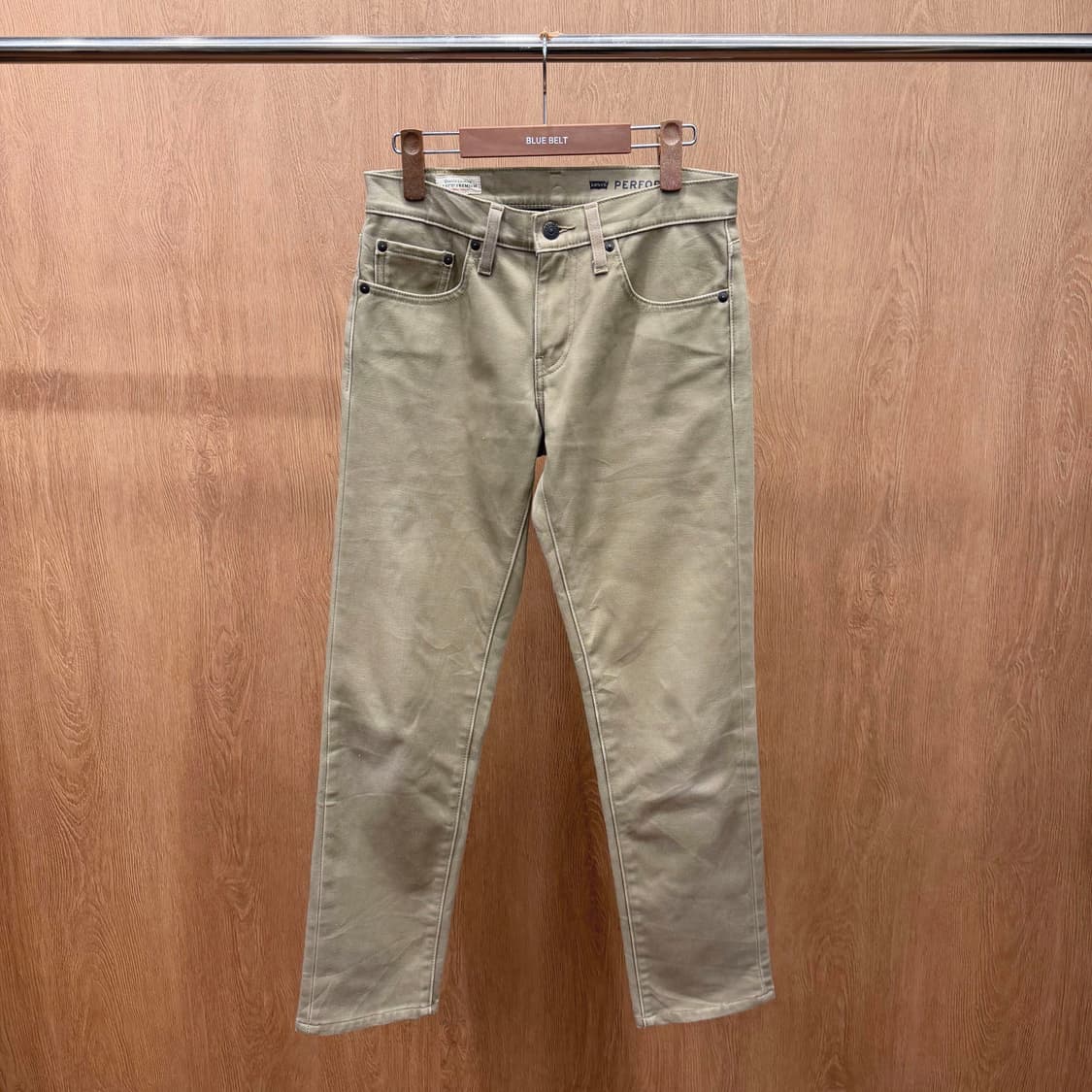 리바이스 프리미엄 511 데님 팬츠 사이드 포켓 디테일 베이지 상품이미지2