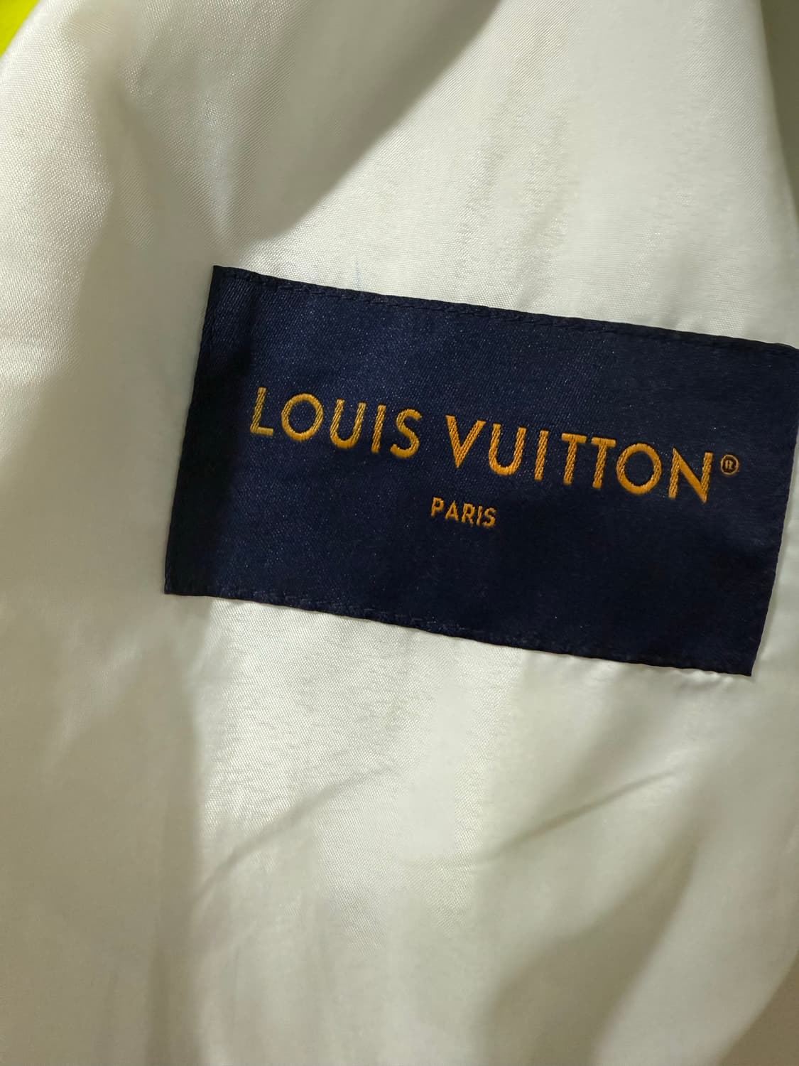 루이비통 시모노그램 시보리 바람막이 상품이미지4