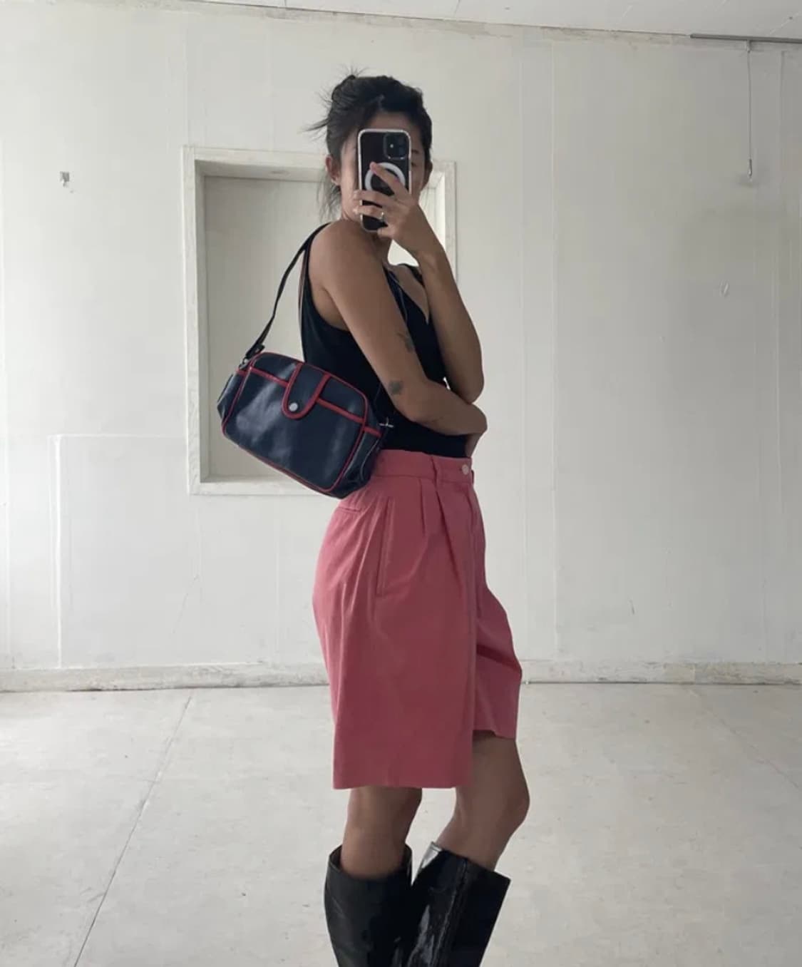 Navy red leather mini cross bag 상품이미지1