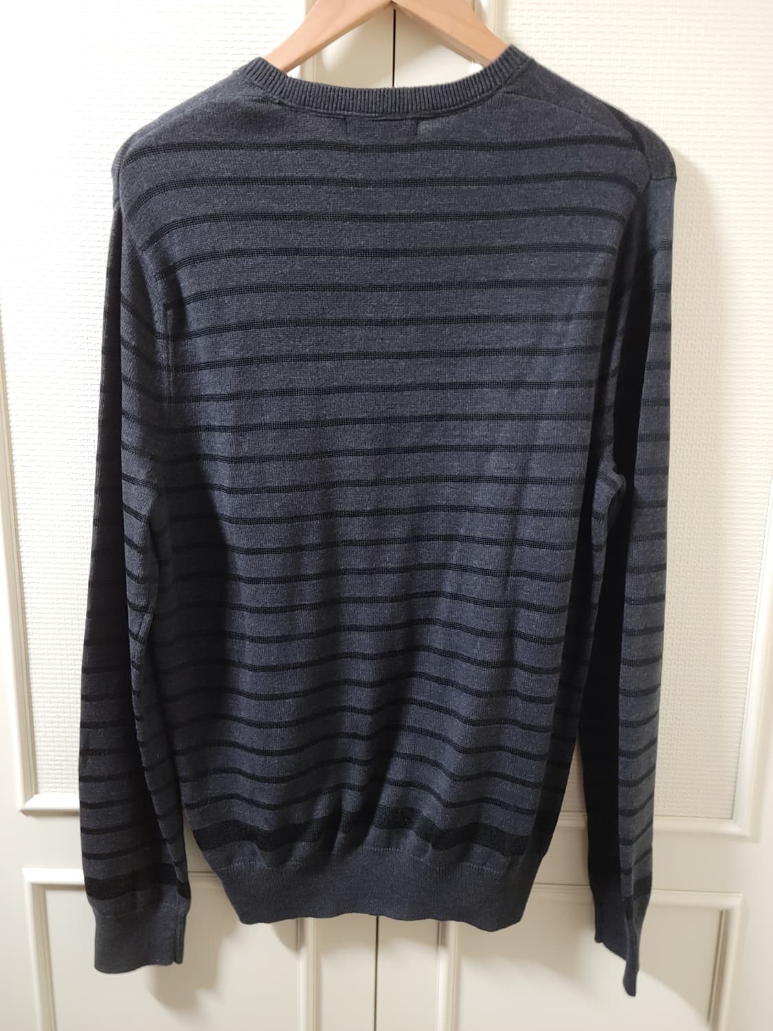 캘빈클라인 진 스트라이프 패턴 니트 M 사이즈 (남성 100) 상품이미지9