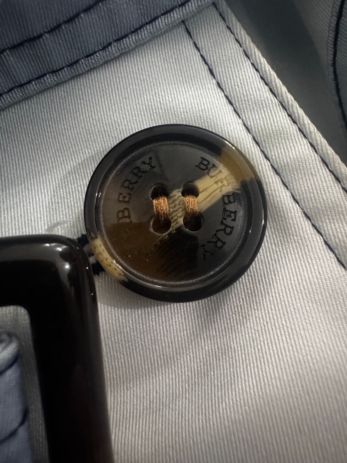 버버리 그라데이션 트렌치코트 상품이미지3