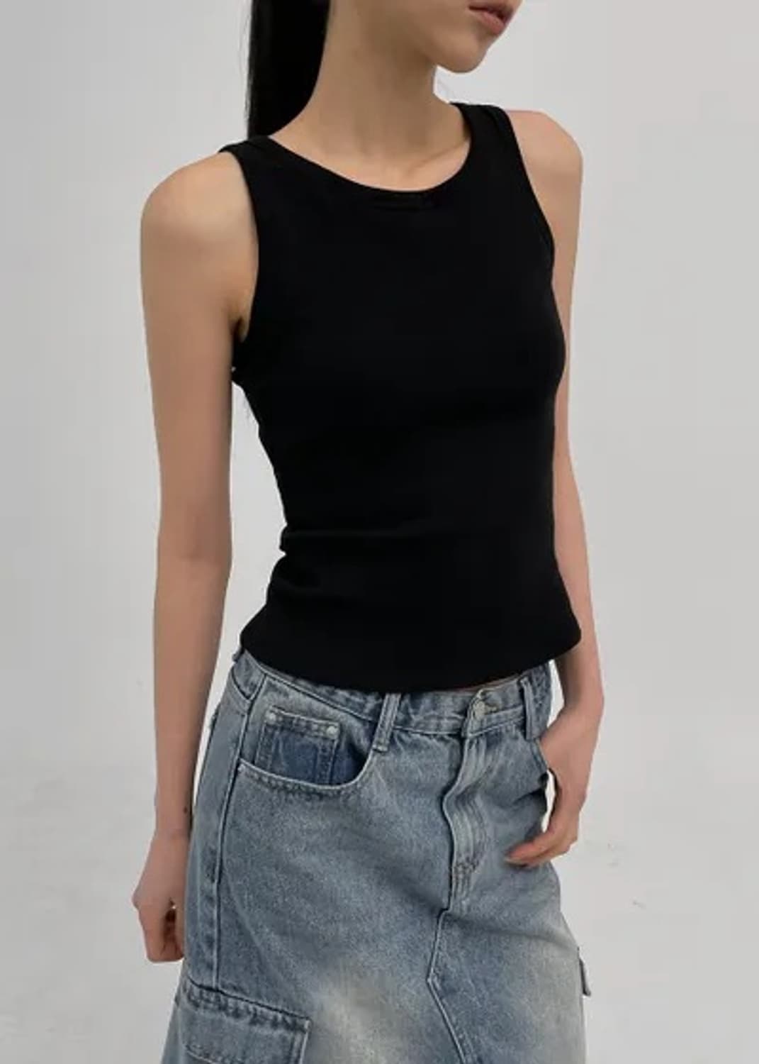 블랙업 블랙 크롭 나시 상품이미지2