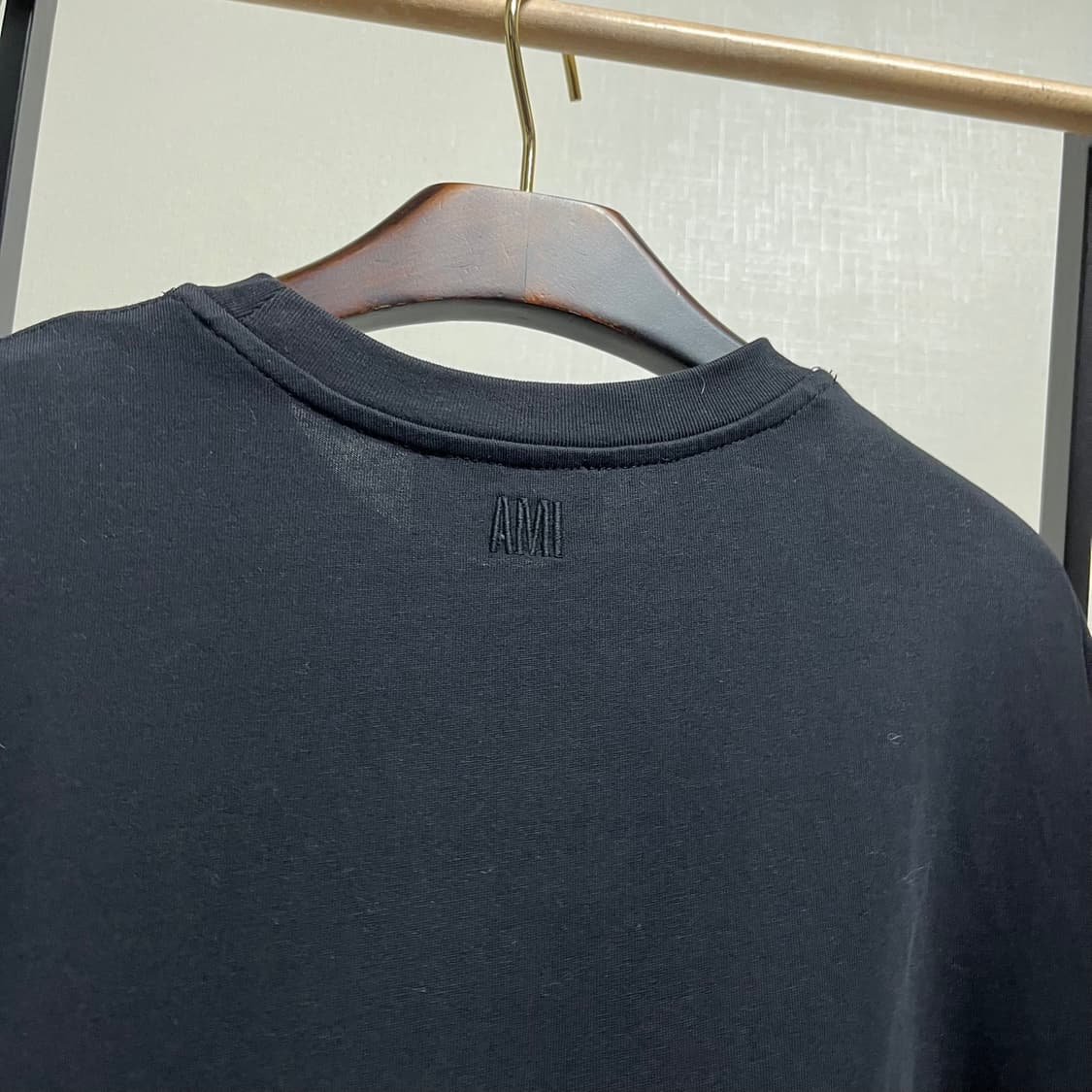 정품 M) AMI 아미 하트로고  반팔 티셔츠 상품이미지4