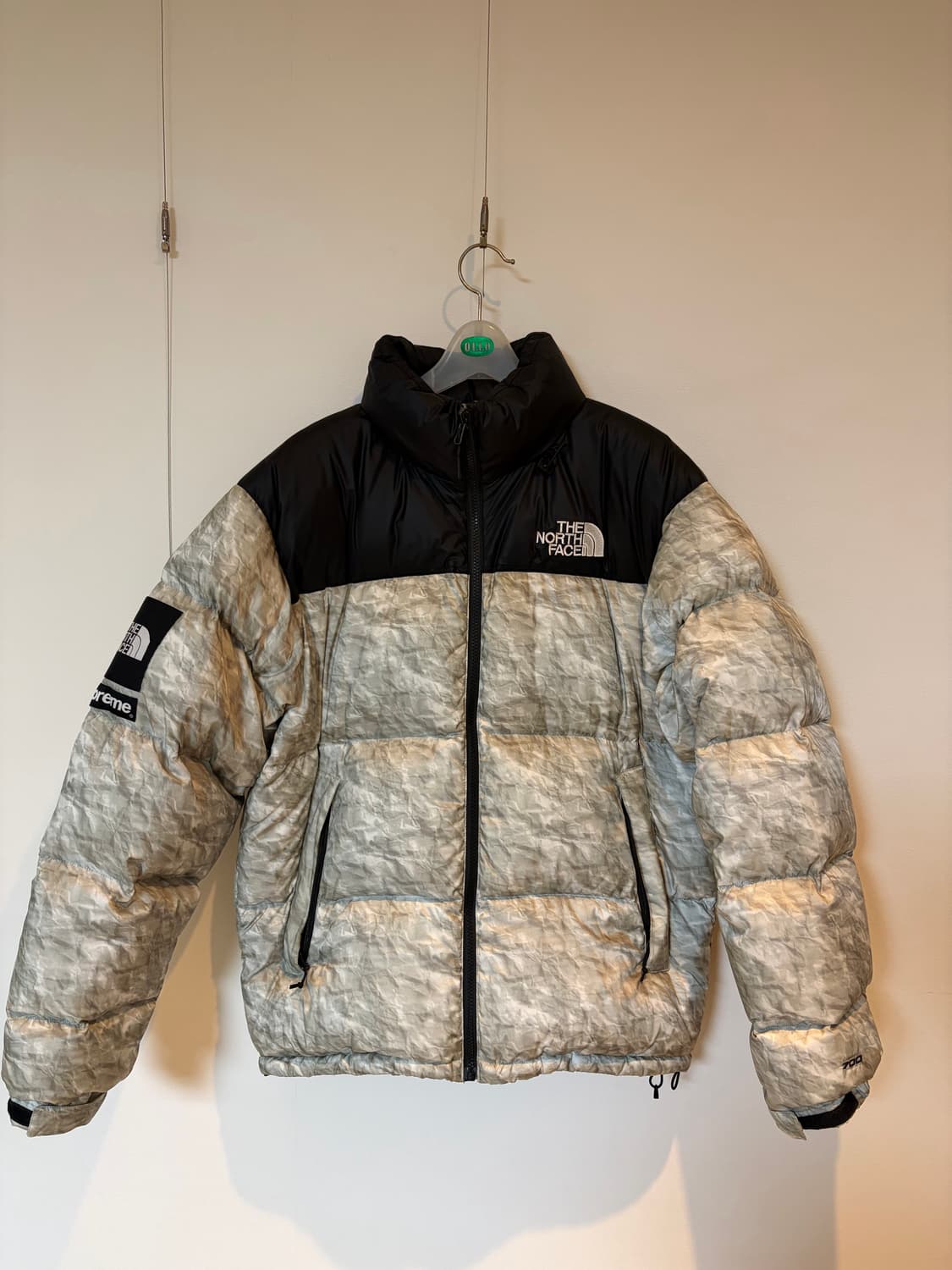 슈프림 노스페이스 페이퍼 프린트 눕시 패딩 상품이미지1