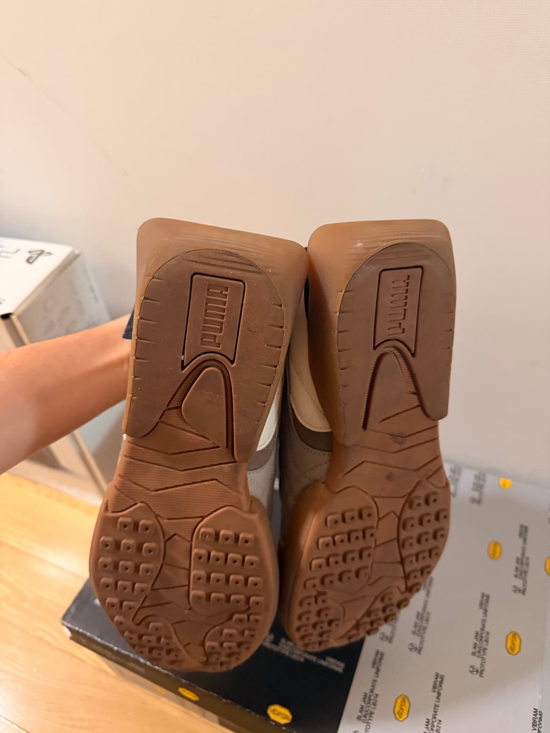 아더에러 푸마 콜라보 신발 상품이미지3