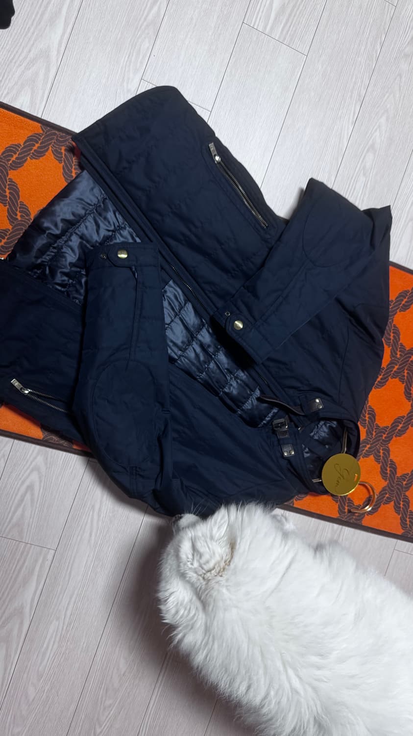 정품 Massimo Dutti 라이트 패딩 네이비 M 상품이미지6