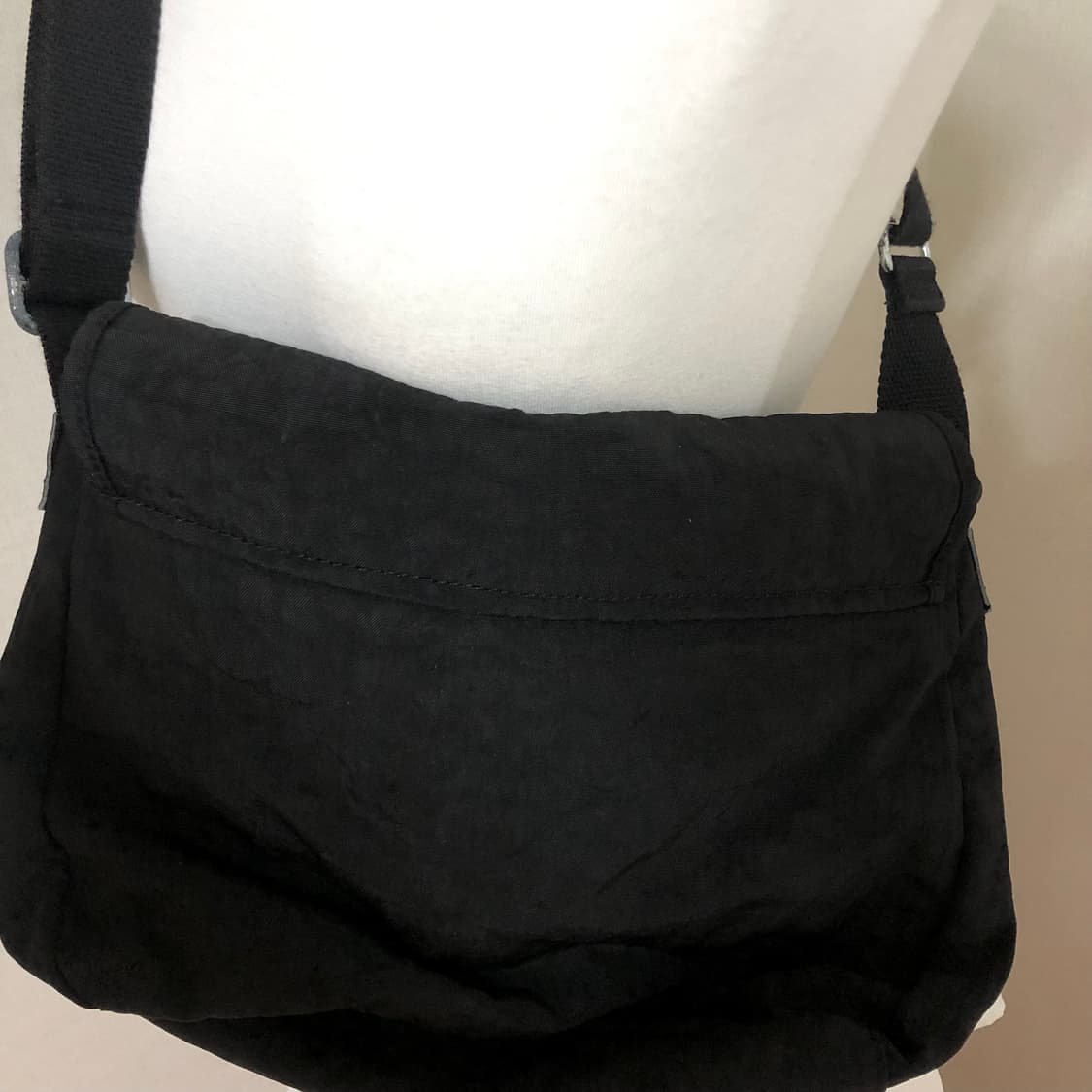 키플링 블랙 메신저백  상품이미지3