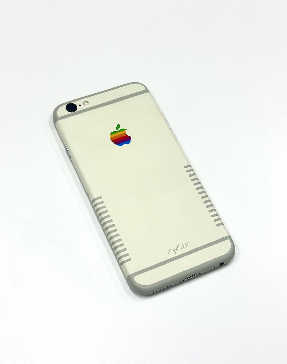 아이폰6s 레트로 (전세계 25대 한정판/새상품/128GB/배터리97%) 상품이미지3