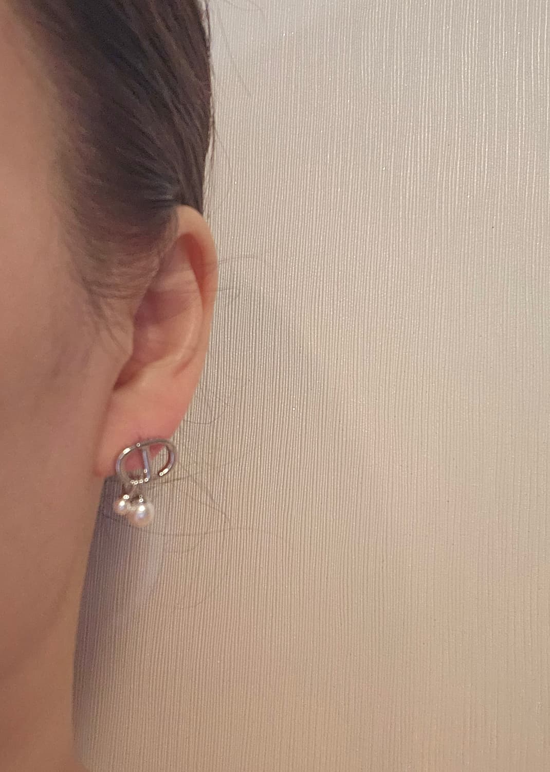 디올 업사이클링 드롭진주 실버 귀걸이 상품이미지7