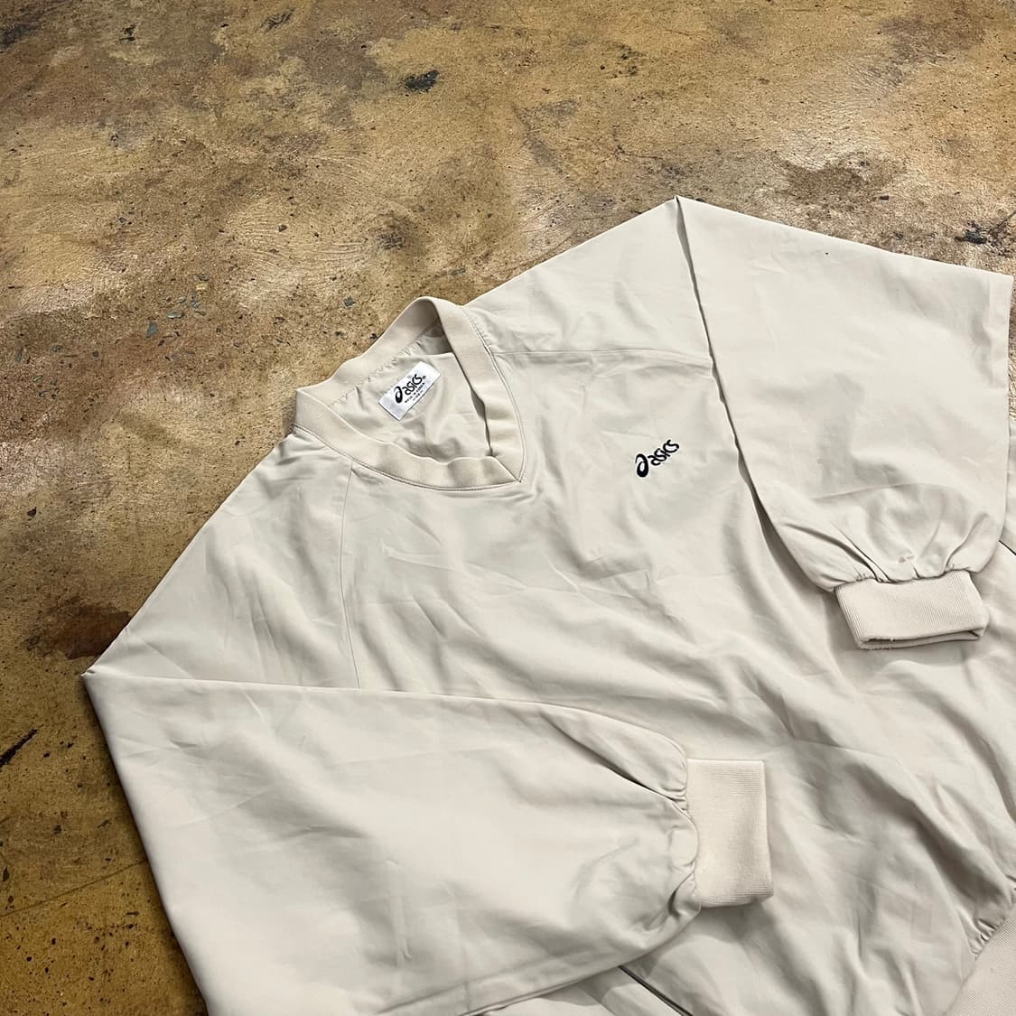 아식스 베이지 크림 웜업 100 상품이미지1