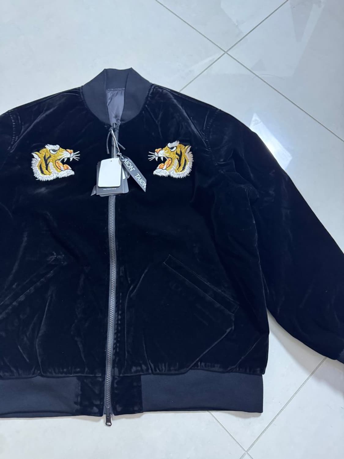 DOWN JACKET 리버시블 다운 재킷 타이거 상품이미지1