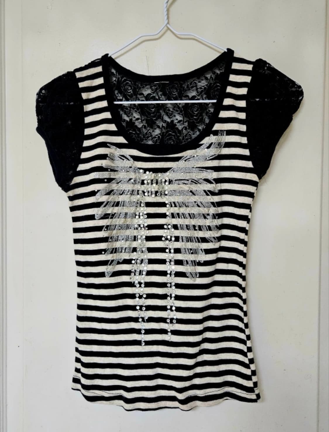 빈티지 스트라이프 레이스 티셔츠 상품이미지1