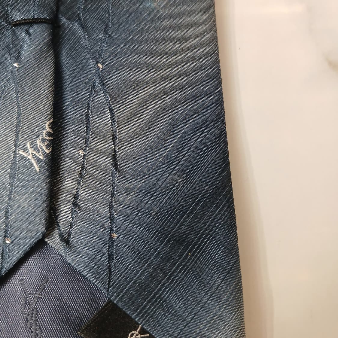 입생로랑 실크 블루 자카드 넥타이 9.5cm A등급 A19526
 상품이미지10