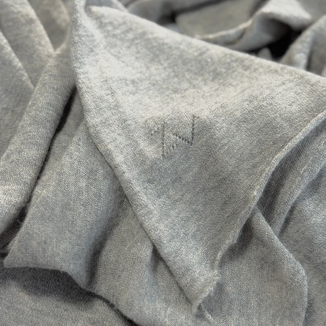 쟈딕앤볼테르 캐시미어 머플러 상품이미지5