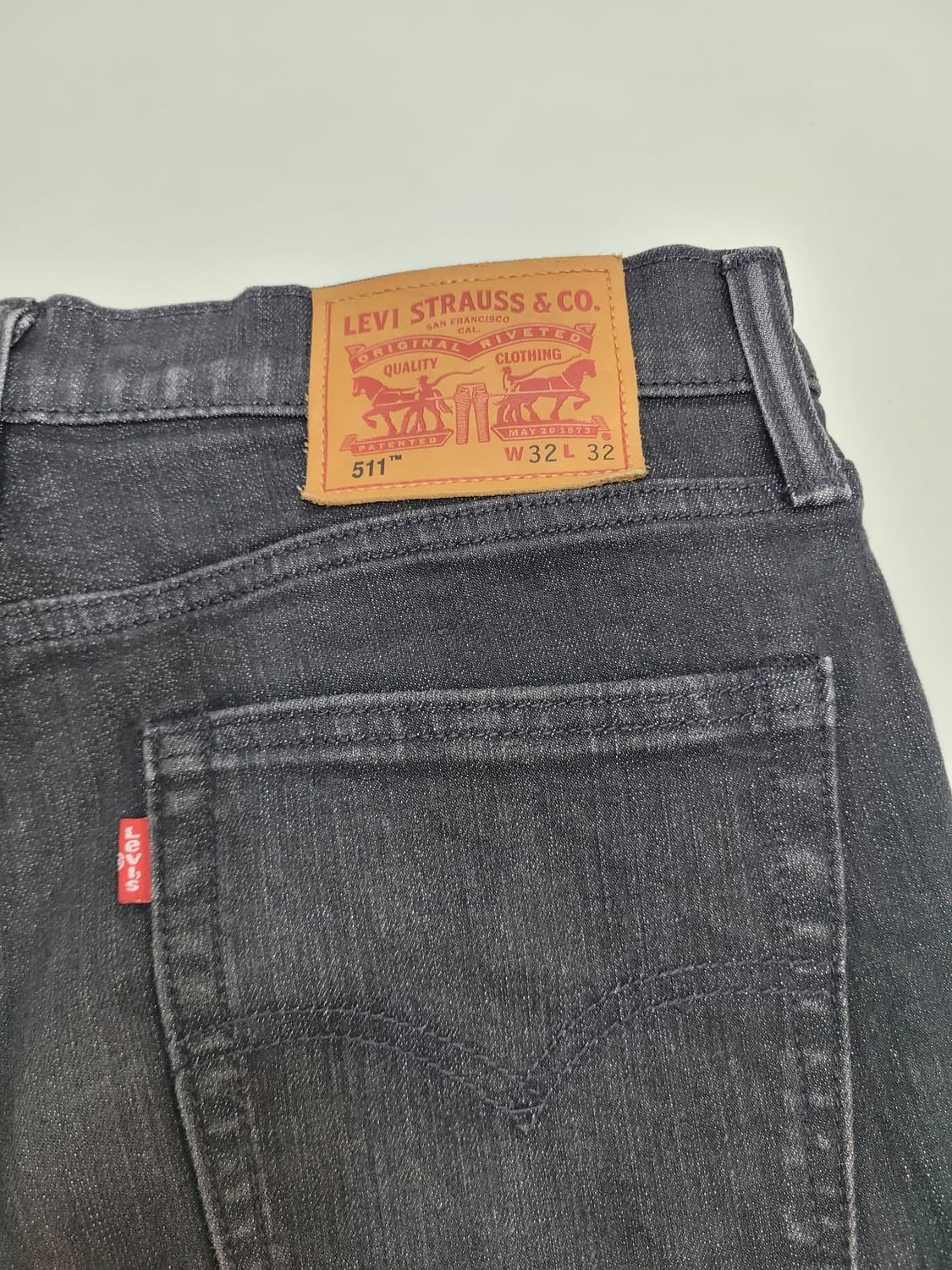 LEVI'S 리바이스 511 블랙진 데님 청바지 / 남 32 블랙
z5b 상품이미지5