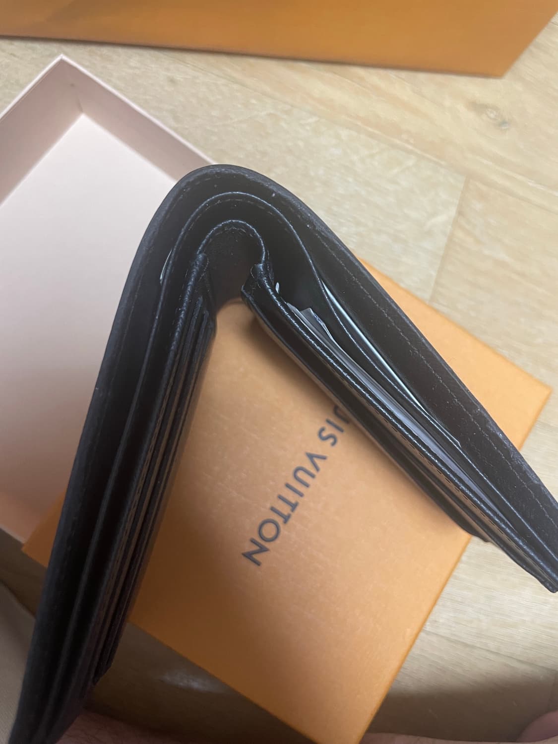 루이비통 반지갑 상품이미지3