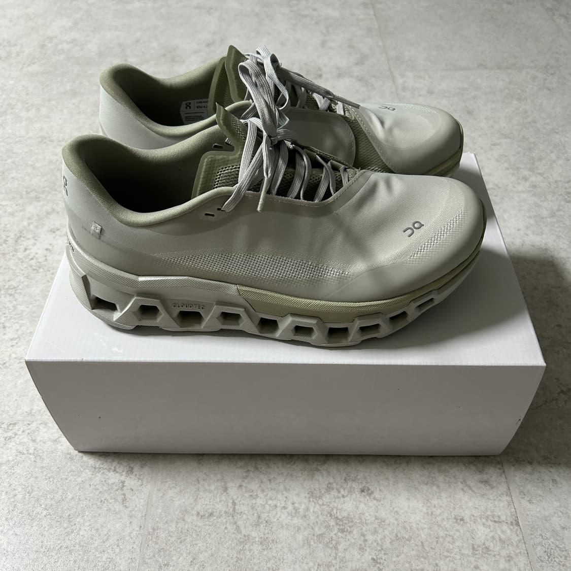 [265] 온러닝 x 파프 클라우드몬스터 2 문더스트 초크 상품이미지5