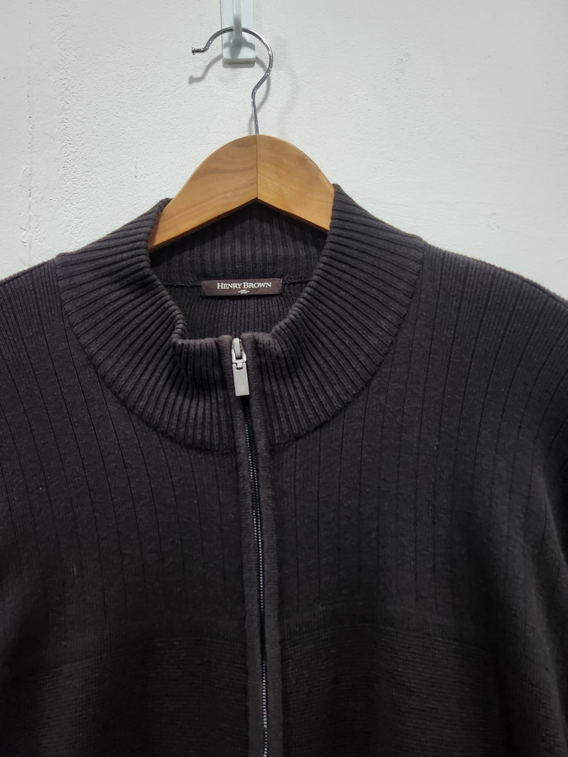 [95] 헨리브라운 니트 집업 남성 95사이즈 다크브라운 상품이미지3