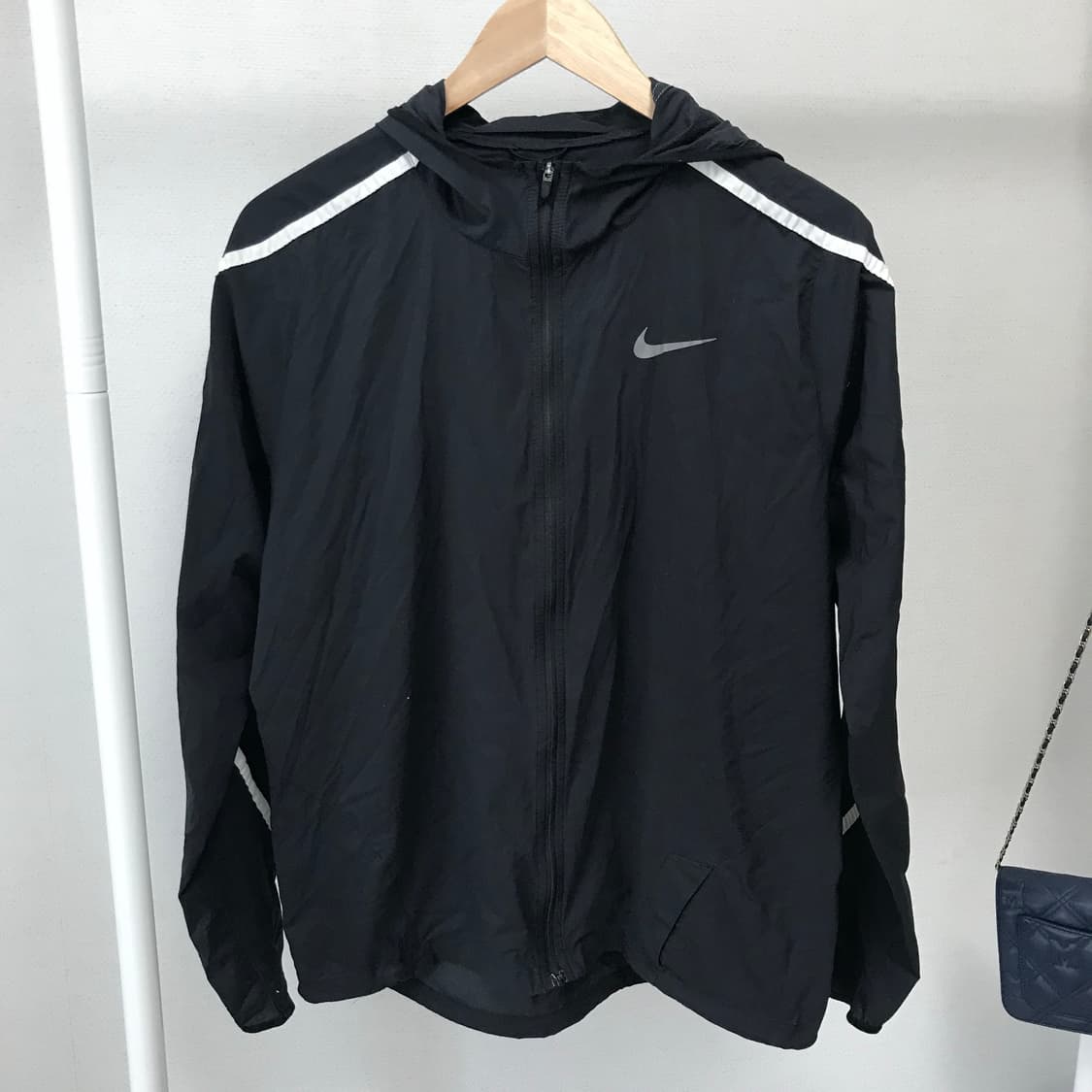 나이키 트레이닝 바람막이 M 상품이미지2