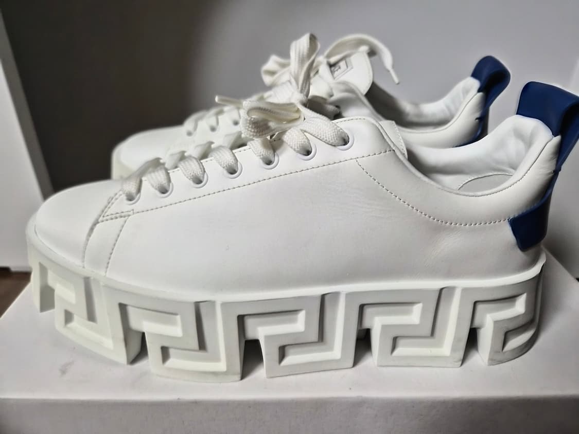 베르사체 스니커즈 팝니다 프라다 구찌 보테가 상품이미지2