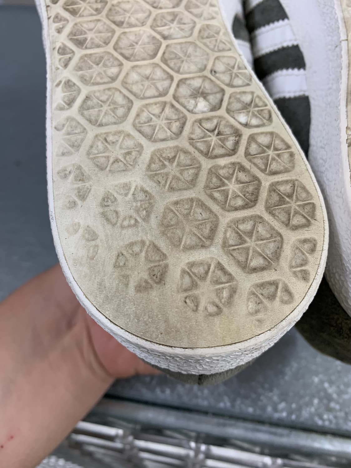 아디다스 OG 가젤 그레이 255 상품이미지4