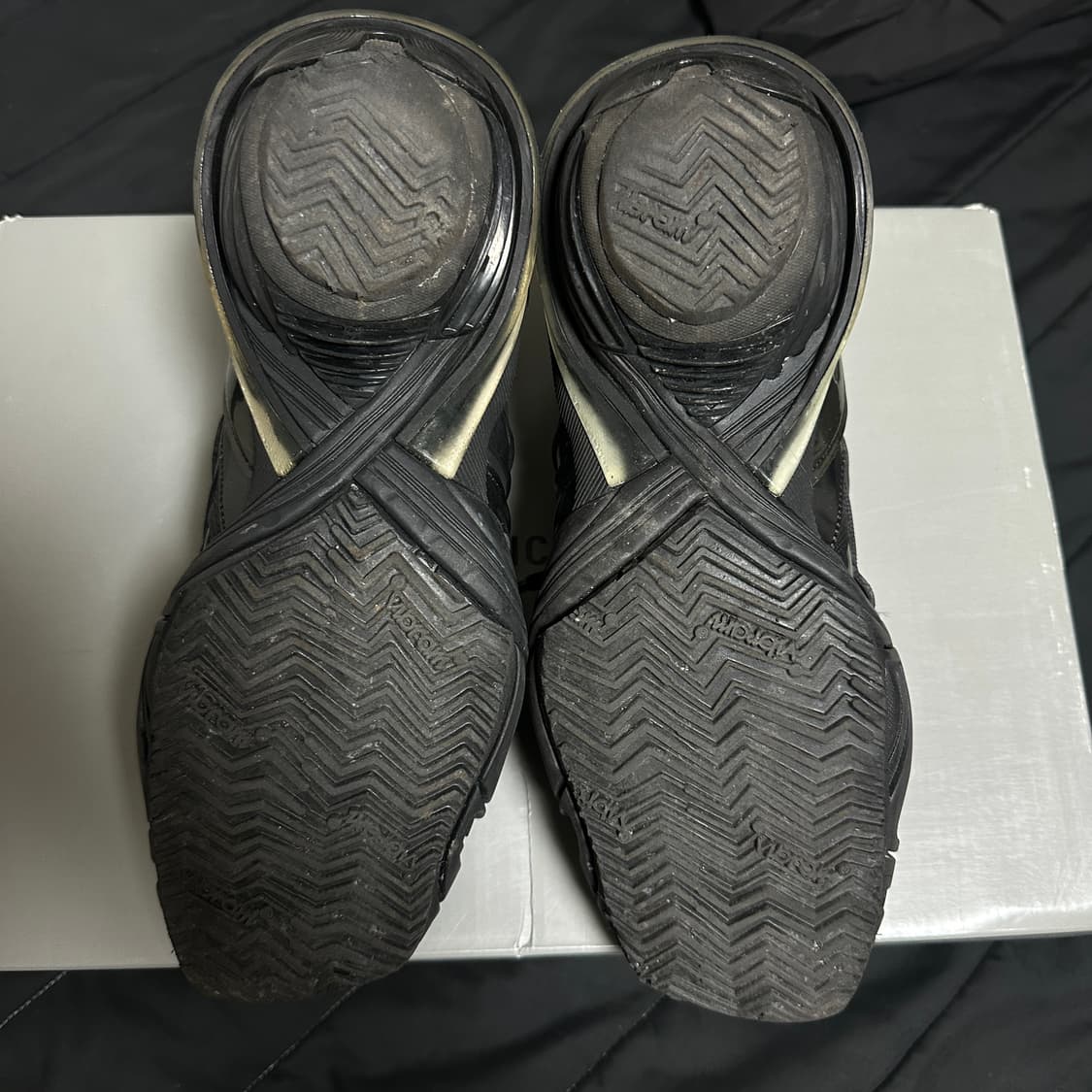 발렌시아가 TYREX 스니커즈 블랙 풀박스 40(260) 상품이미지2