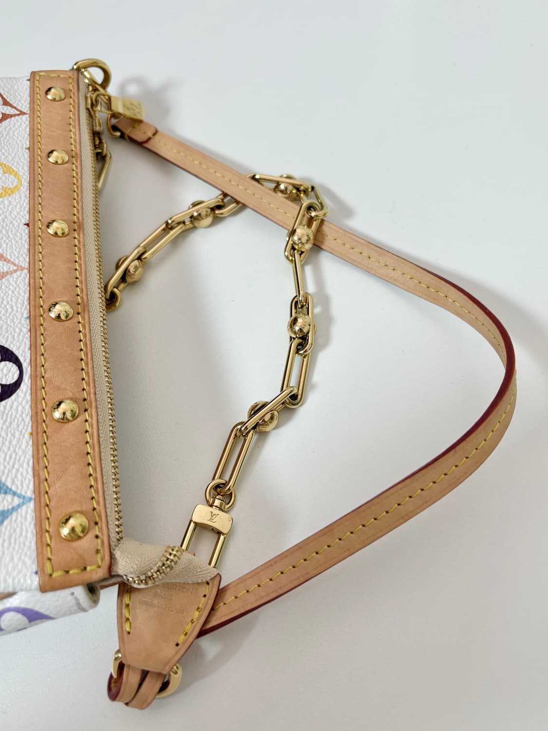 루이비통 무라카미다카시 멀티컬러 포쉐트 2025ver 상품이미지6