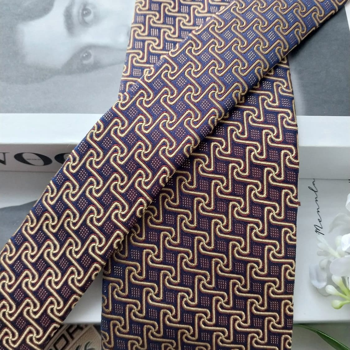 메트로시티 실크 브라운 패턴 넥타이 8.8cm A+등급 K2249
 상품이미지4