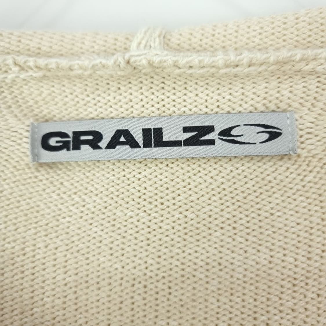 [그래일즈] 로고 엠블럼 오버핏 니트 후드 집업 베이지 M19961 상품이미지9