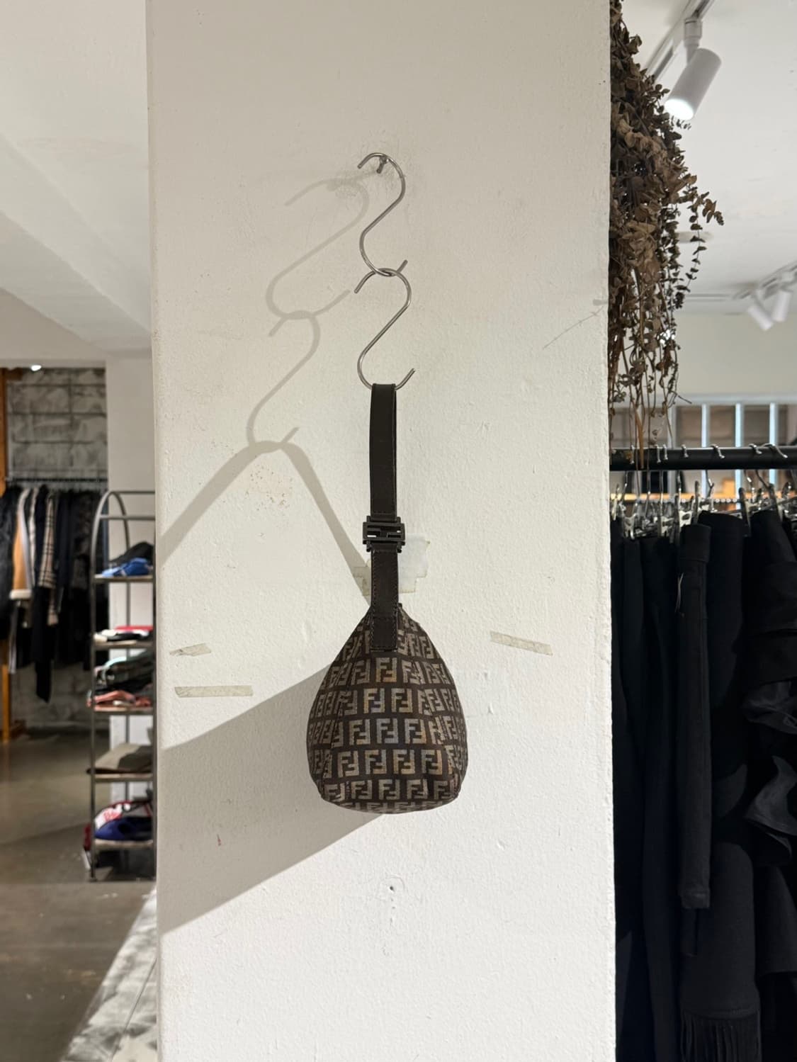 펜디 브라운 주카 미니 숄더백 상품이미지4